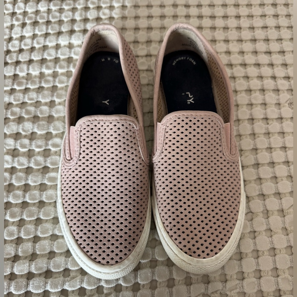 Sperry Women’s Perforated Sneakers
